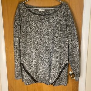 New York & Company Womens Large Black and White Sweater Zipper Accents